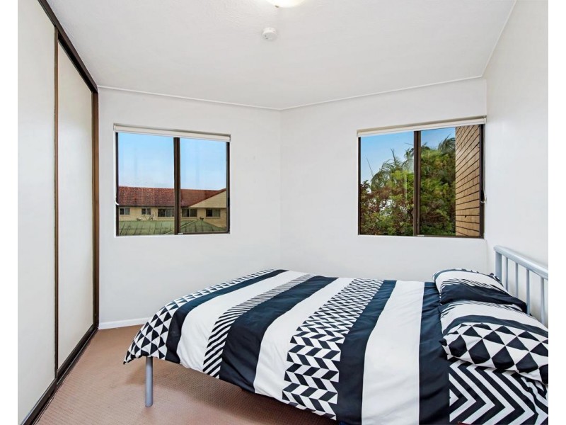 10/77 Bradman Avenue, Maroochydore QLD 4558