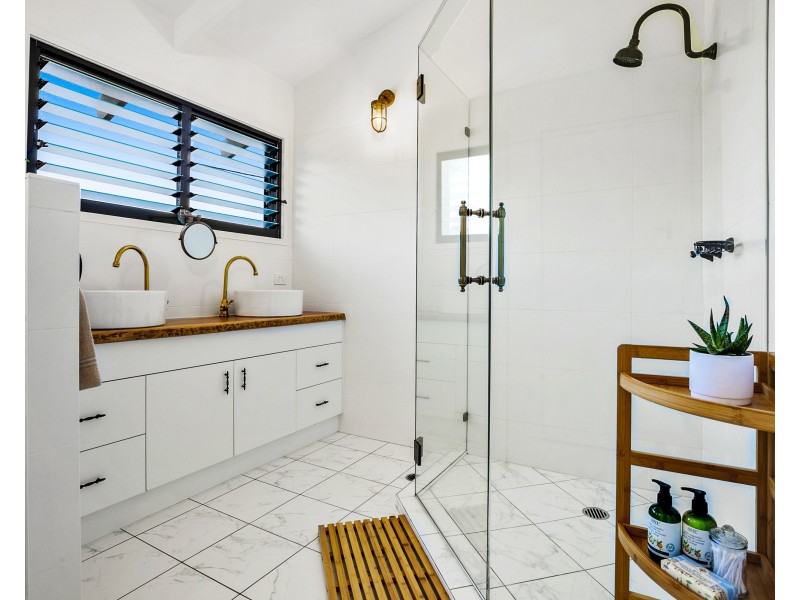 1 Boward Close, Yaroomba QLD 4573