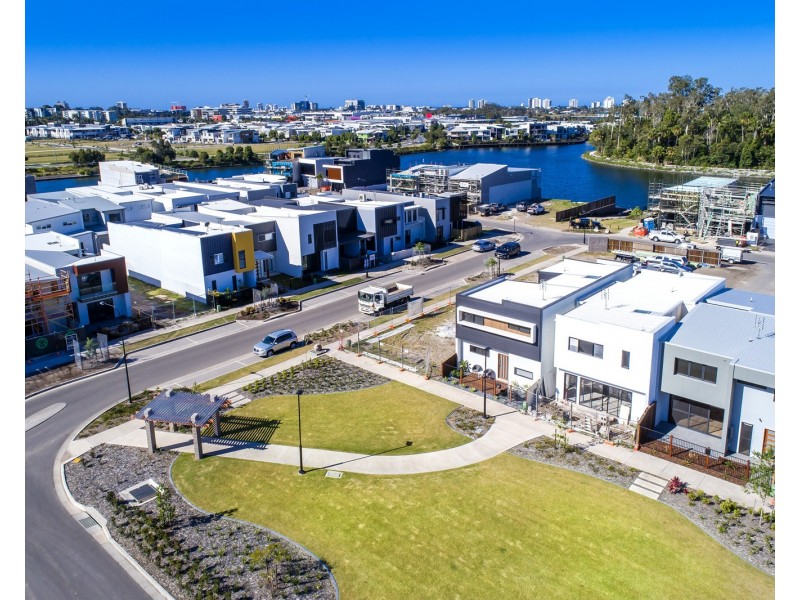 15 Pavilions Lane, Maroochydore QLD 4558