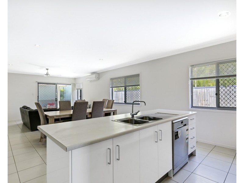 30  Bribie Place, Mountain Creek QLD 4557