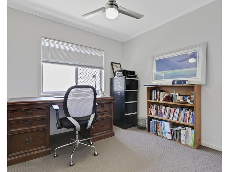 30  Bribie Place, Mountain Creek QLD 4557