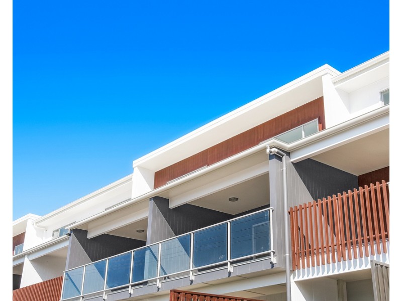 2/327 Bradman Avenue, Maroochydore QLD 4558