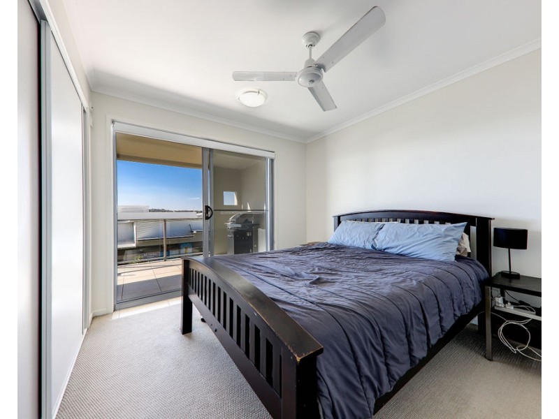 28/1  Hibbertia Street, Mountain Creek QLD 4557