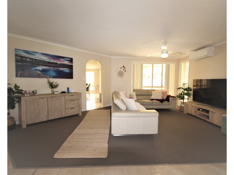 12 Japonica Court, Mountain Creek QLD 4557