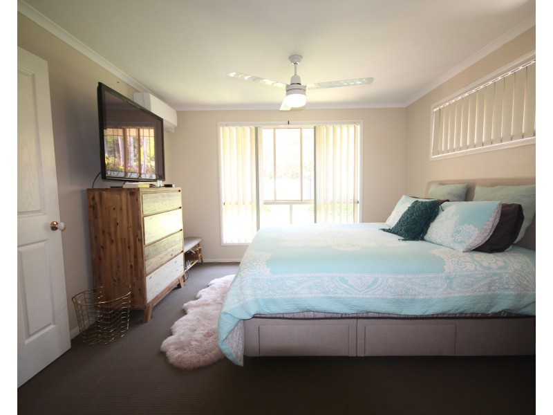 12 Japonica Court, Mountain Creek QLD 4557