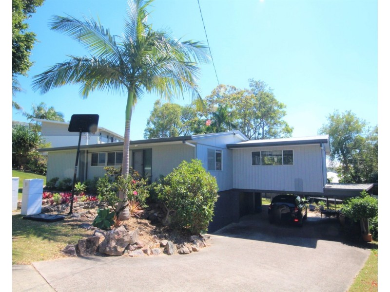 11 Dilli Court, Alexandra Headland QLD 4572