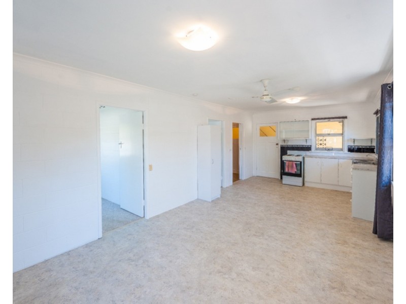 1/224 Broadwater Ave West, Maroochydore QLD 4558