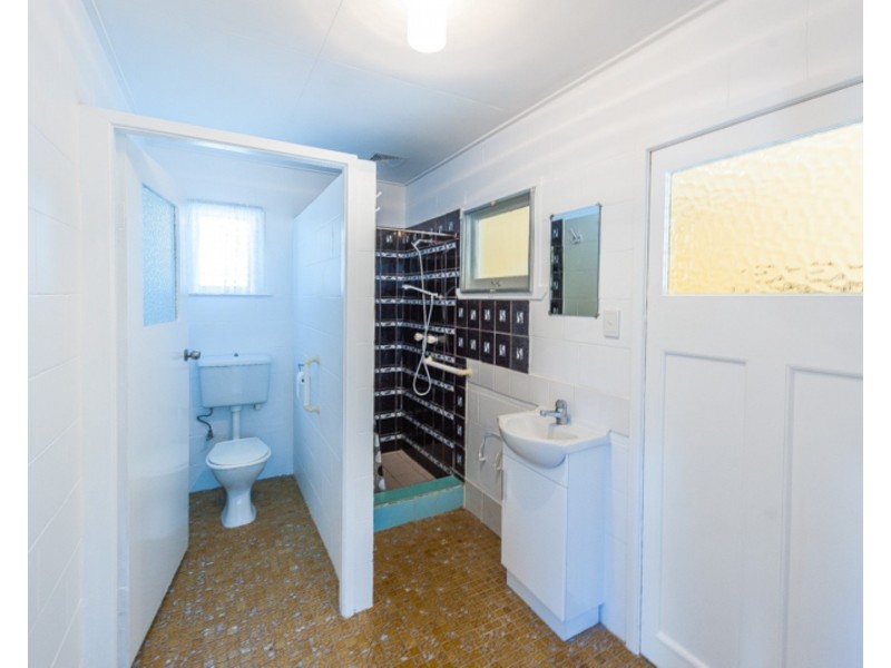 1/224 Broadwater Ave West, Maroochydore QLD 4558