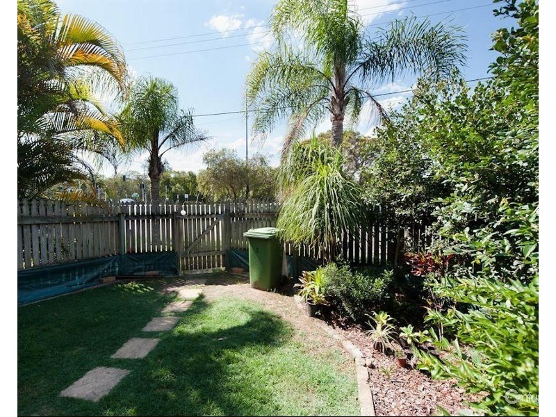 2/369 Bradman Avenue, Maroochydore QLD 4558