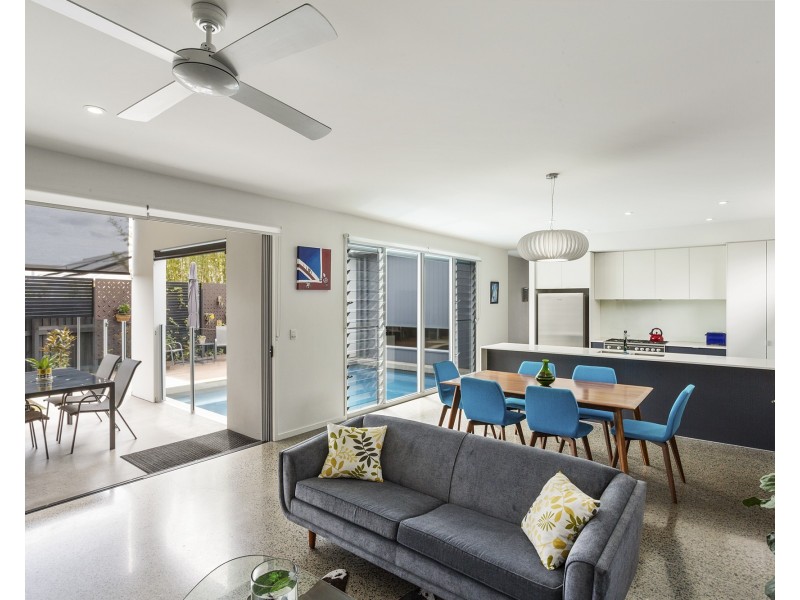 17 Pangali Circuit, Birtinya QLD 4575