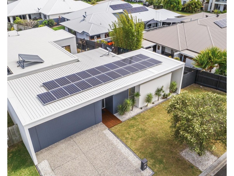 17 Pangali Circuit, Birtinya QLD 4575