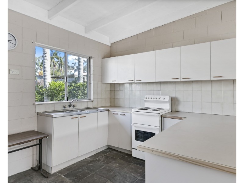 4/24  Hinley Avenue, Maroochydore QLD 4558