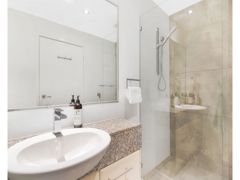 102/122-124 Alexandra Parade, Alexandra Headland QLD 4572