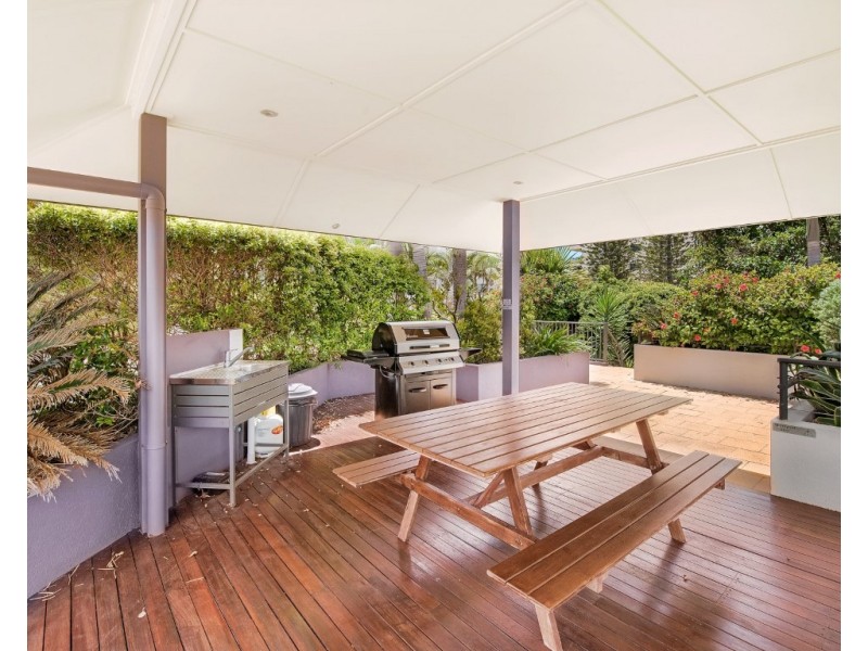 102/122-124 Alexandra Parade, Alexandra Headland QLD 4572