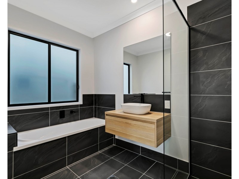 44 Osborne Circuit, Maroochydore QLD 4558