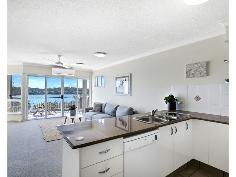 9/153 Bradman Avenue, Maroochydore QLD 4558