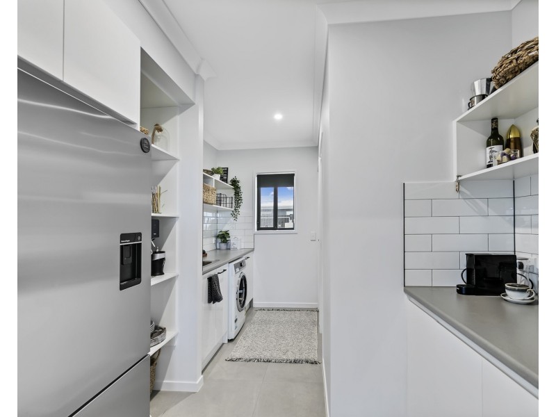 48 Parkway Terrace, Palmview QLD 4553