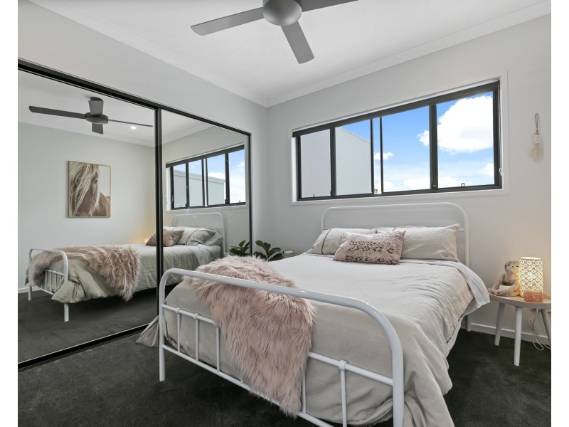 48 Parkway Terrace, Palmview QLD 4553