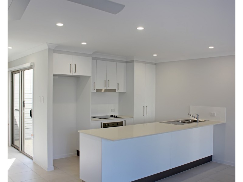 154 Sunshine Cove Way, Maroochydore QLD 4558
