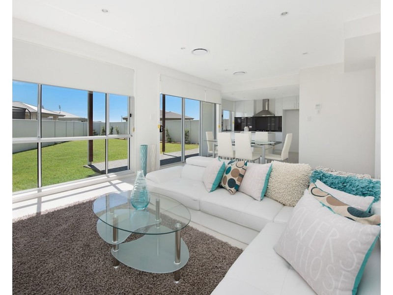 1/3 Burdekin Place, Pelican Waters QLD 4551