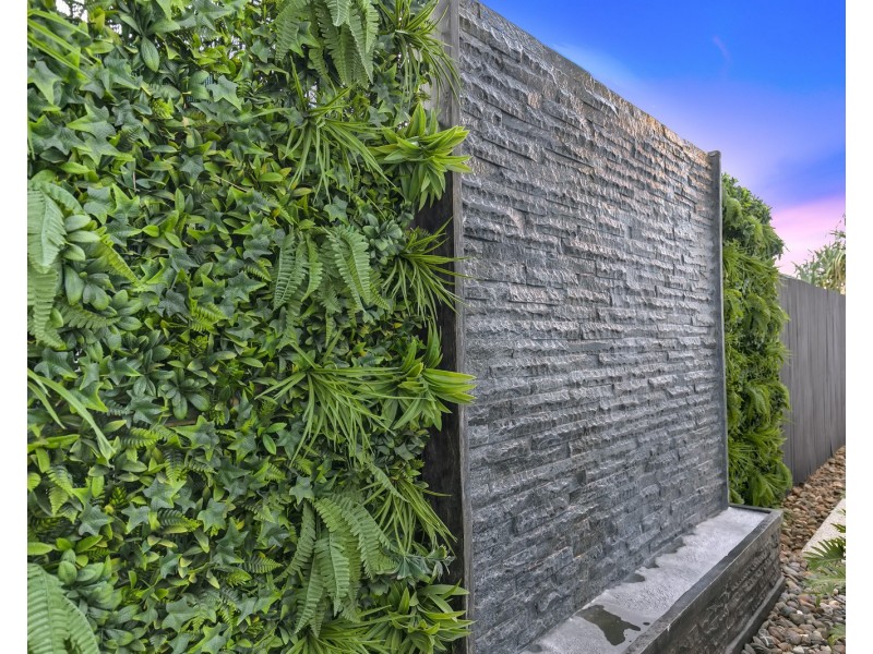 33 Myrtle Place, Mountain Creek QLD 4557