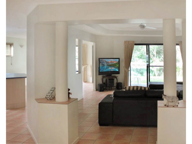 16 Waterlilly Place, Twin Waters QLD 4564