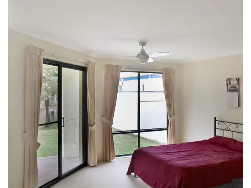 16 Waterlilly Place, Twin Waters QLD 4564