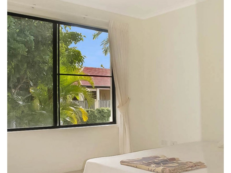 16 Waterlilly Place, Twin Waters QLD 4564