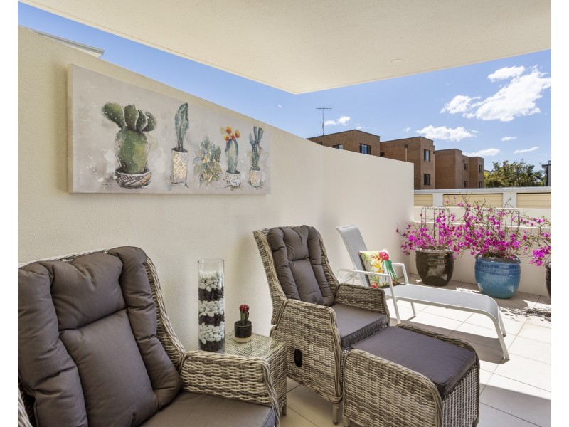 1/71-73 Duporth Avenue, Maroochydore QLD 4558