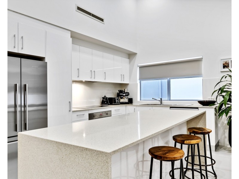 11/299-301 Bradman Avenue, Maroochydore QLD 4558