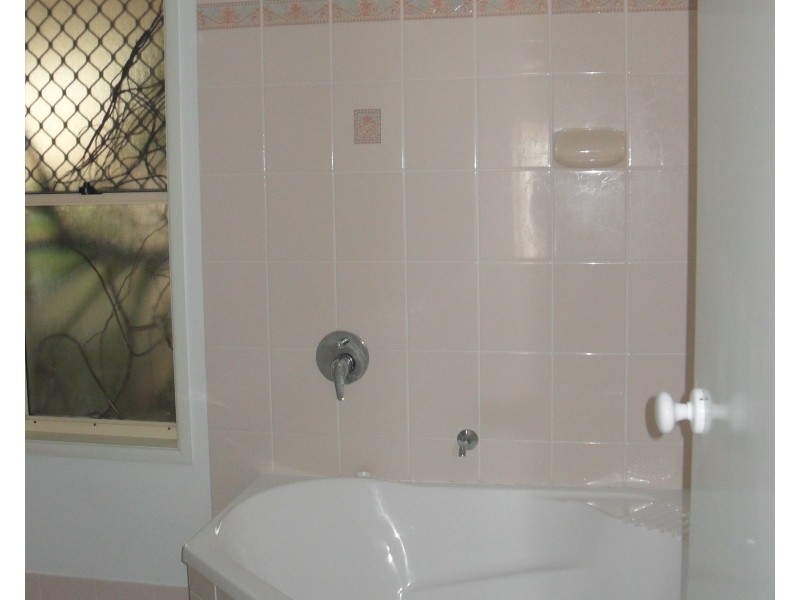 8 Bronte Court, Sippy Downs QLD 4556