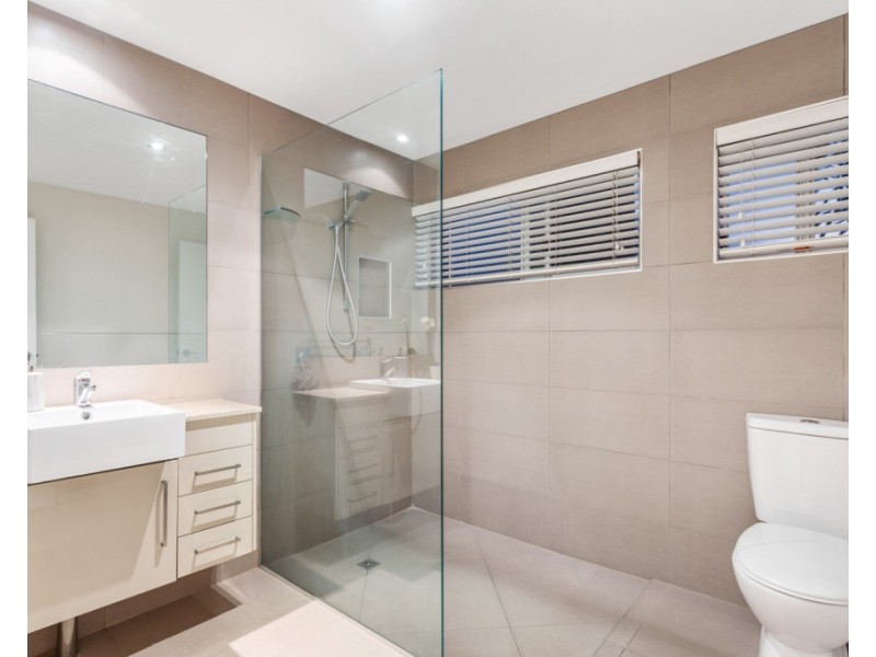 43 Mooloolah Drive, Minyama QLD 4575