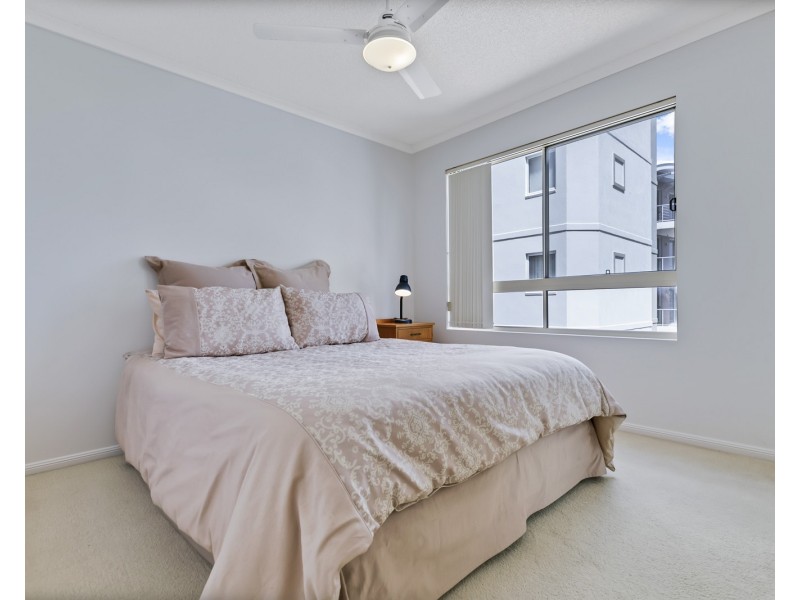 13/136 Duporth Avenue, Maroochydore QLD 4558