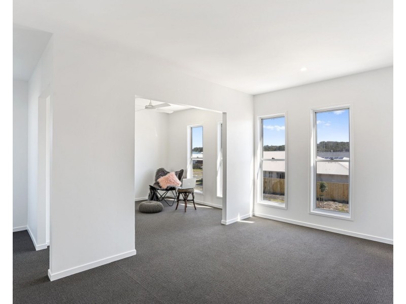 1 and 2/28 Sunray Avenue, Palmview QLD 4553