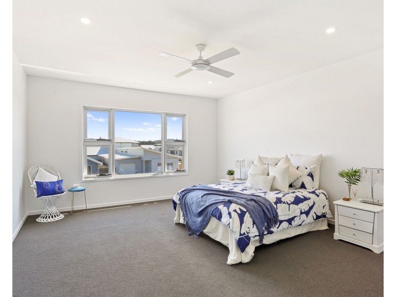 1 and 2/28 Sunray Avenue, Palmview QLD 4553