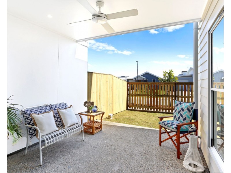 1 and 2/28 Sunray Avenue, Palmview QLD 4553