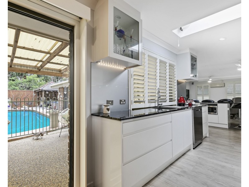 67 Poinsettia Avenue, Mooloolaba QLD 4557