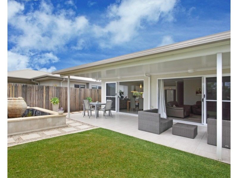 11 Promontory Street, Birtinya QLD 4575