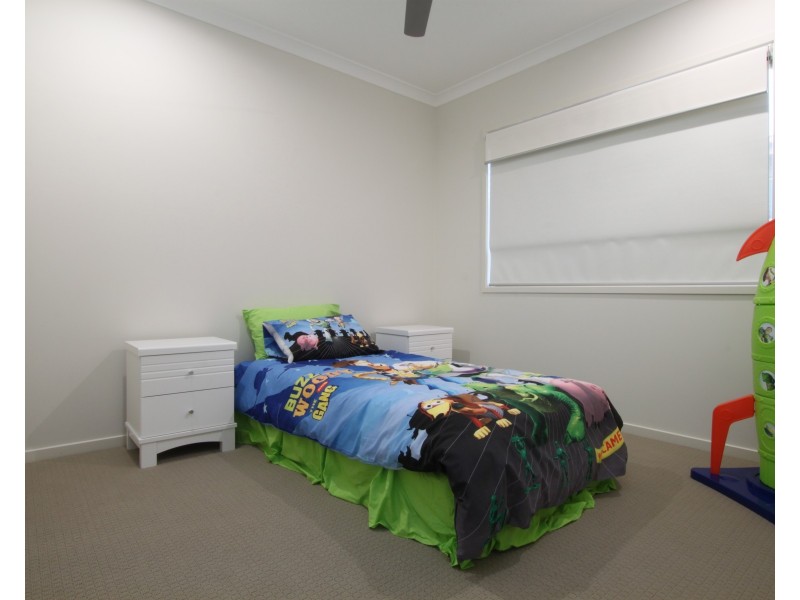 10 Sweep Court, Birtinya QLD 4575