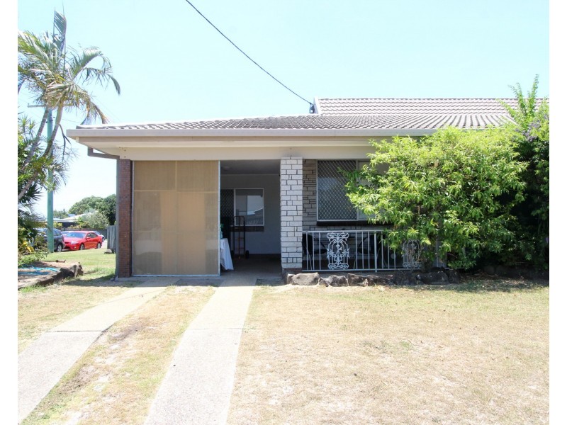 1/2 Rose Street, Maroochydore QLD 4558