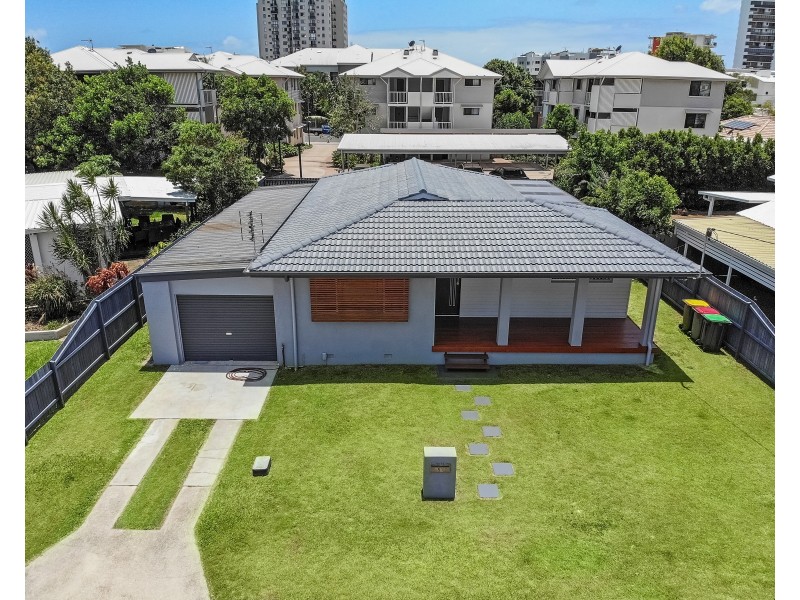 51 Hinley Avenue, Maroochydore QLD 4558
