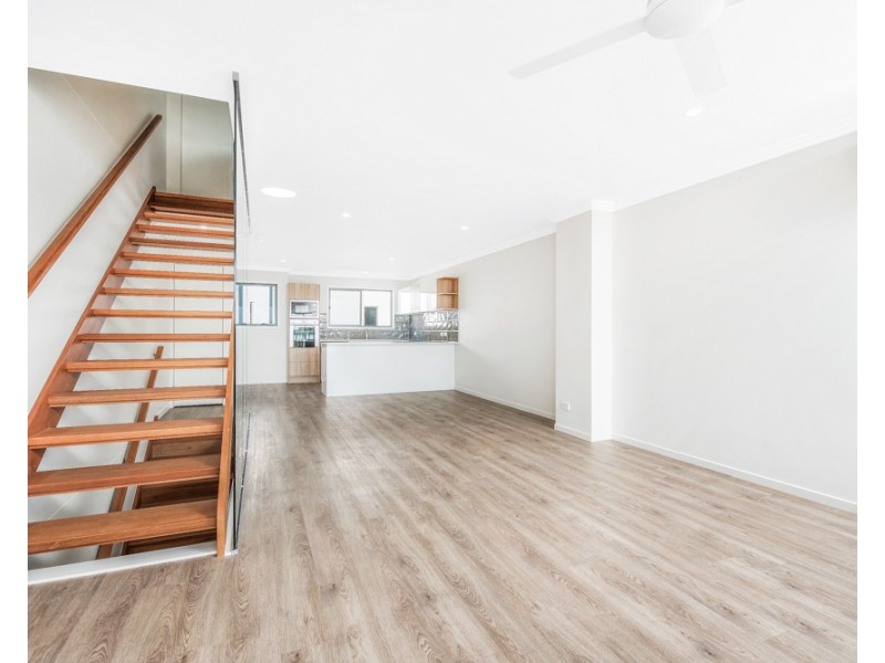 8/327 Bradman Avenue, Maroochydore QLD 4558