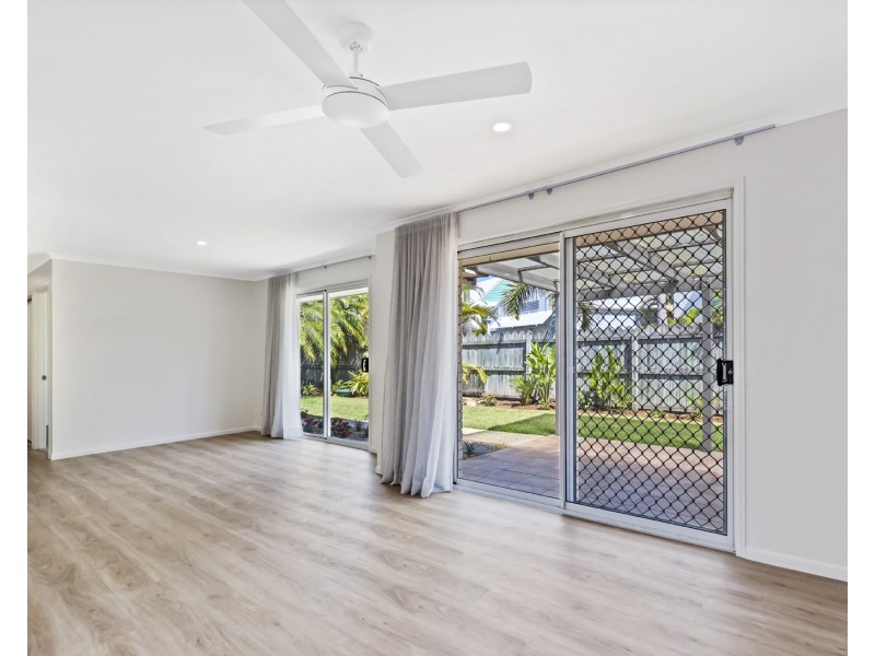 2/16 Maroochy Waters Dr, Maroochydore QLD 4558