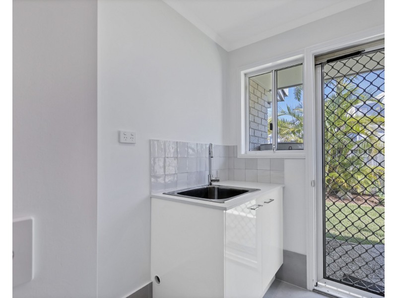 2/16 Maroochy Waters Dr, Maroochydore QLD 4558