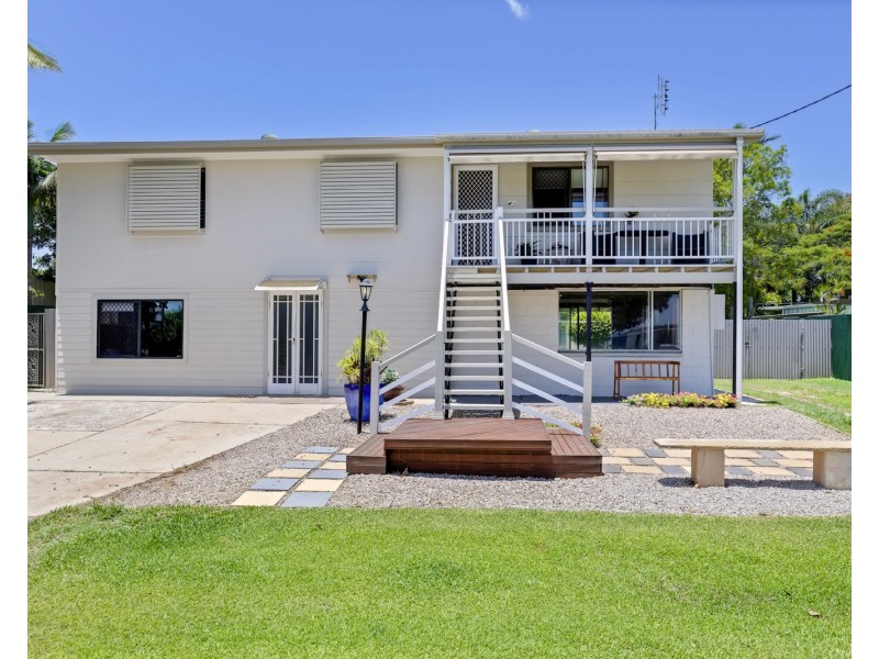 9 Finland Road, Pacific Paradise QLD 4564