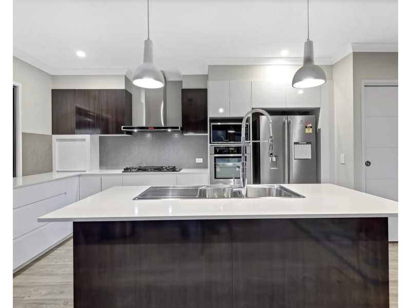 23 Tamborine Close, Mountain Creek QLD 4557