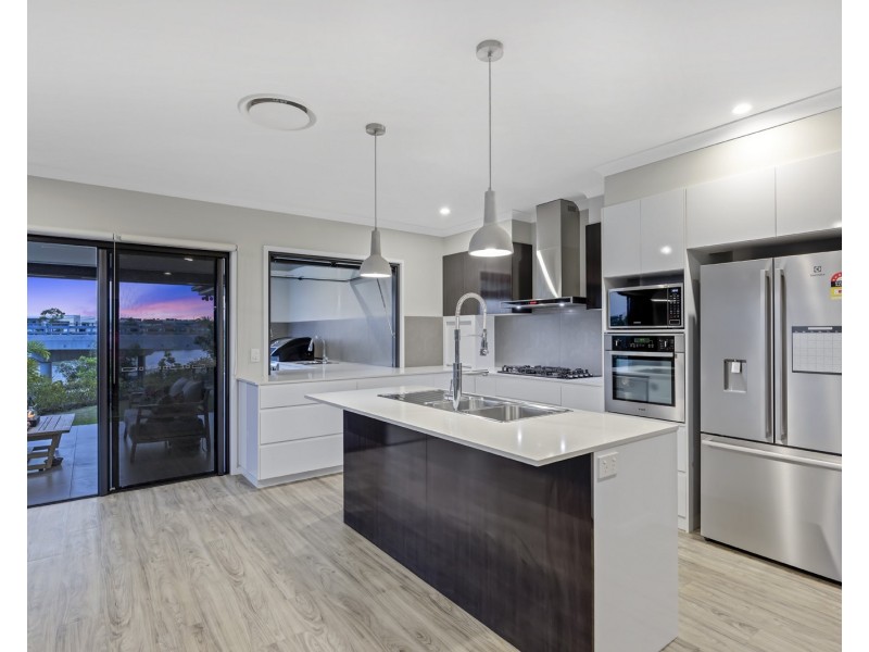 23 Tamborine Close, Mountain Creek QLD 4557