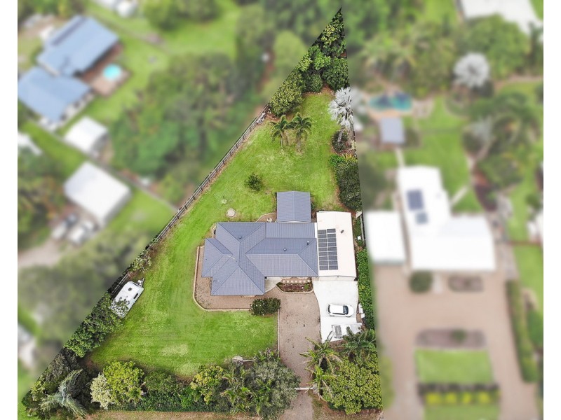 17 Anderson Road, Glass House Mountains QLD 4518