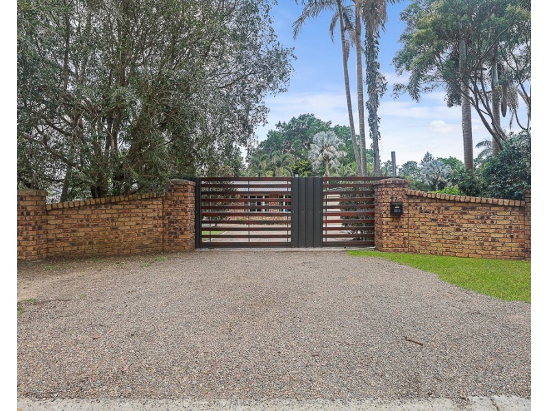17 Anderson Road, Glass House Mountains QLD 4518