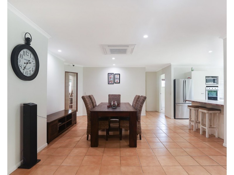 17 Anderson Road, Glass House Mountains QLD 4518